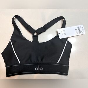 ALO SPORTS BRA. NEVER WORN. NEW WITH TAGS.